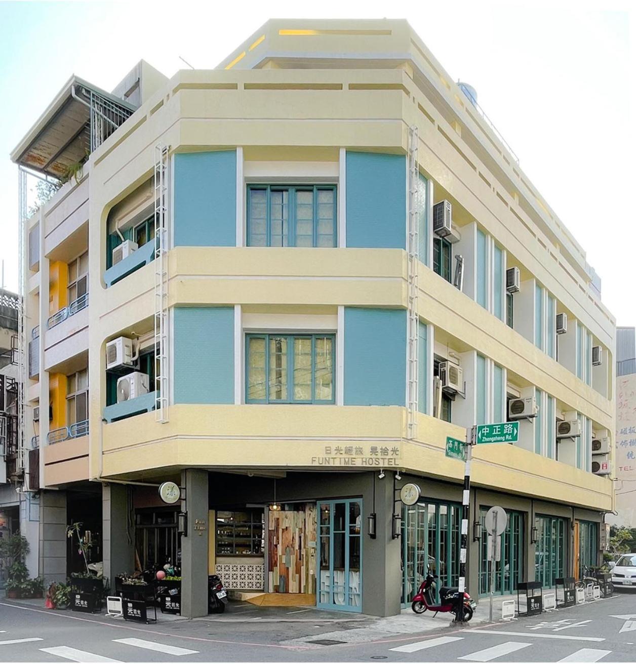 Funtime Hostel Chiayi Extérieur photo
